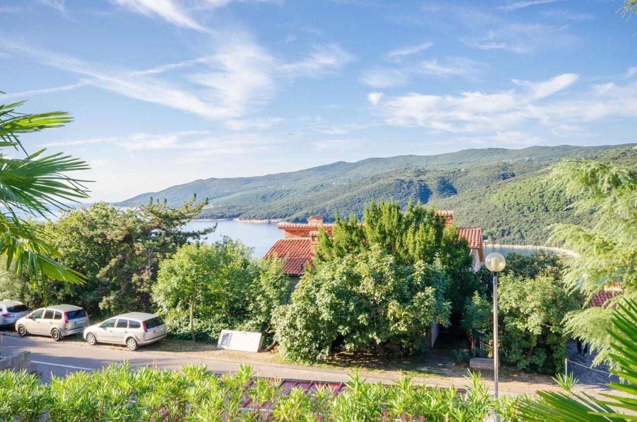Apartments Slavica Rabac Exteriér fotografie